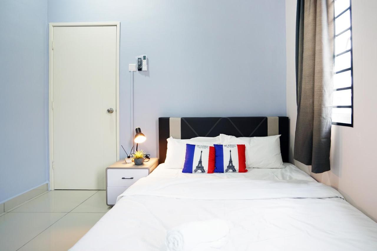 Vila Desaru 37M7 Morandi Colour Theme By Joyfully Exteriér fotografie